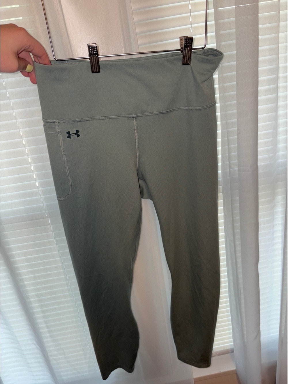 Under Armour sage green leggings
